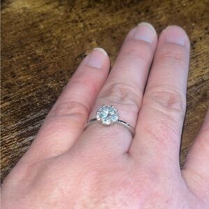 Stunning Silver Moissanite Diamond Women's Ring Sz 9